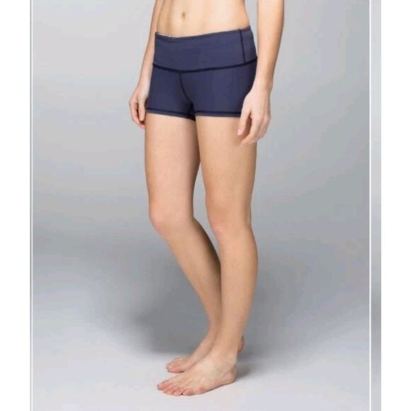 Lululemon Boogie Shorts Navy Blue Size 6 GUC Yoga Athletic Shorts - Picture 2 of 8